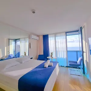 4* Апарт-отель Orbi